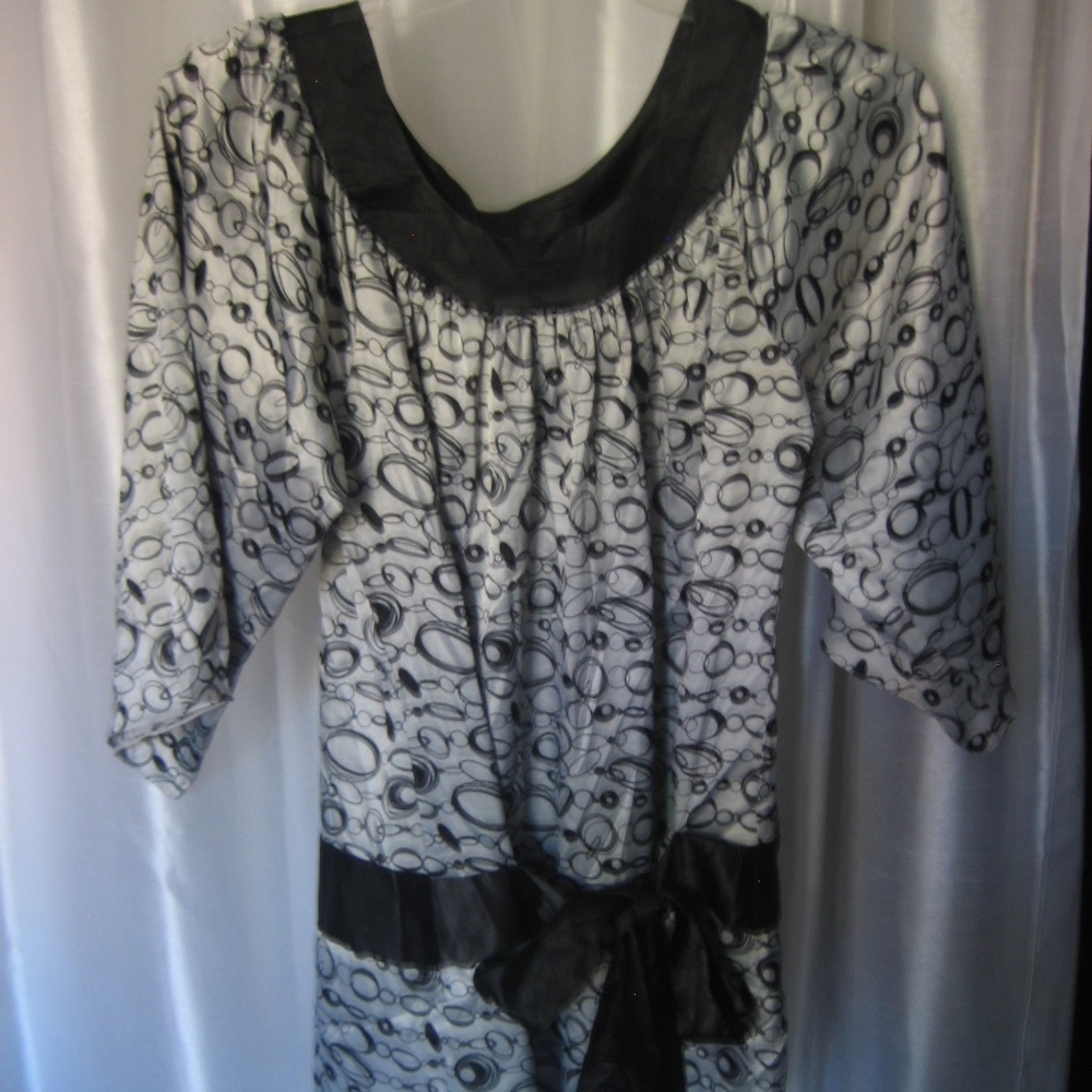 Capacity Unlimited Grey & Black 3/4 Sleeve Shirt Sz XL 97%Polyester/3%Spandex NW